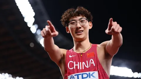 广东力克残阵广厦，终结连胜，莫兰德斩获18分10篮板5助攻，徐昕送出5记封盖