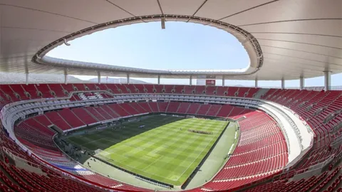 美因茨击败多特，确保保级关键战胜利